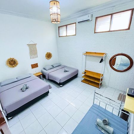 Ostel By Ostic Hostel Bandung Exterior photo