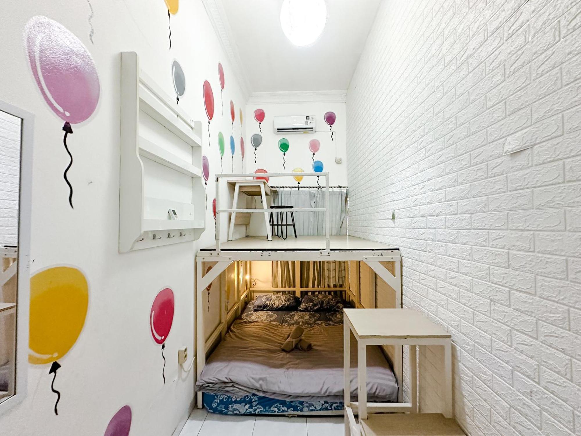 Ostel By Ostic Hostel Bandung Exterior photo