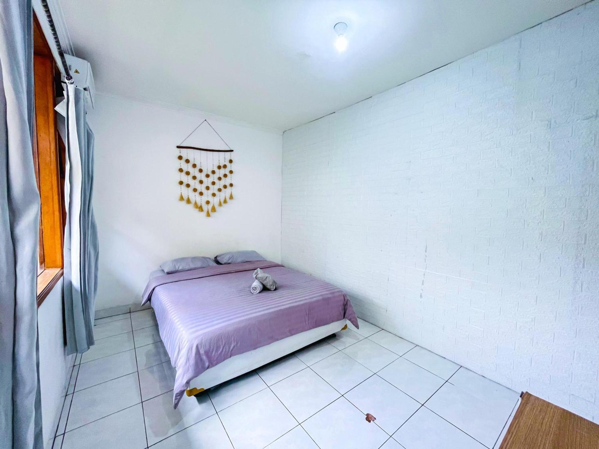 Ostel By Ostic Hostel Bandung Exterior photo